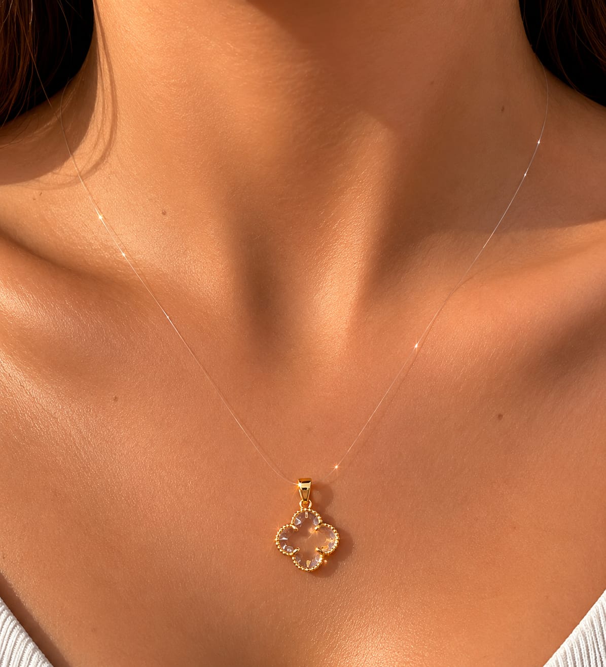 Colar Trevo Transparente Dourado - Folheado